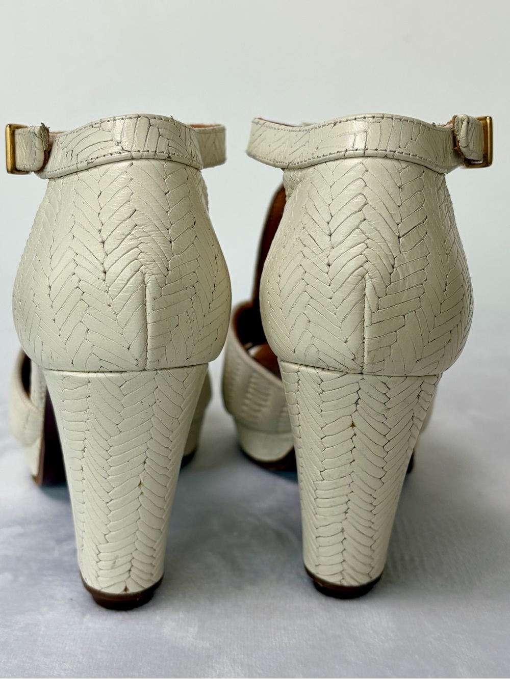 Chie Mihara Braided Leather T-Strap Heels, Cream, 36, EUC - Picture 5 of 12